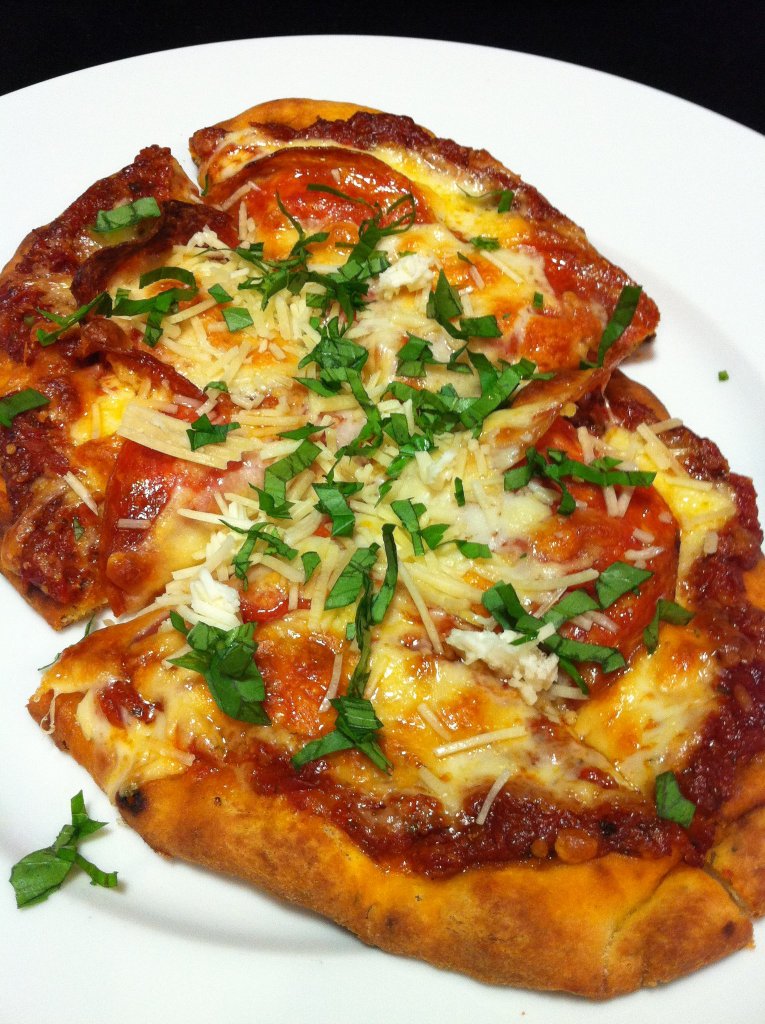 Easy Pepperoni Flatbread Pizza – A Food Lover’s Delight