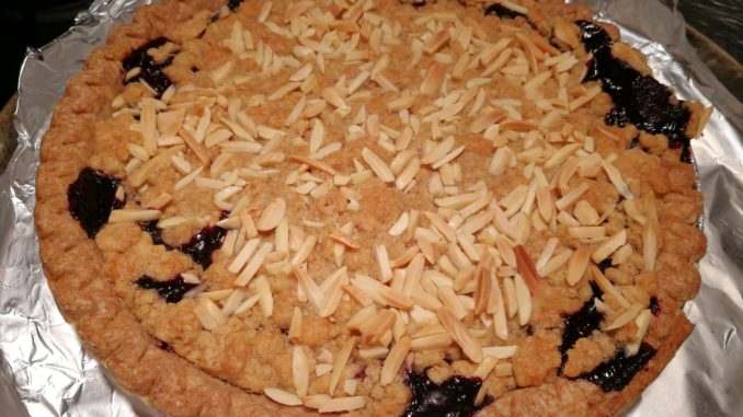 Just baked blueberry crumble pie