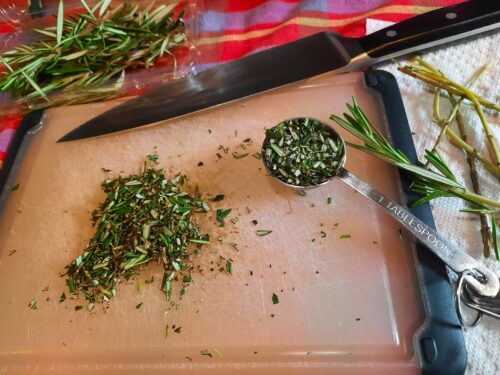 Finely chop rosemary leaves